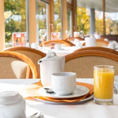 Kapuzinerhof 3*