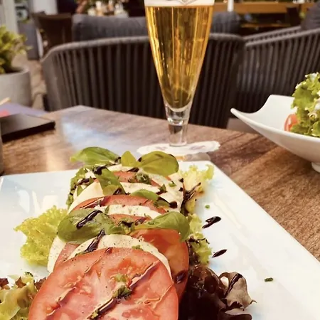 Hotel Kapuzinerhof 3*