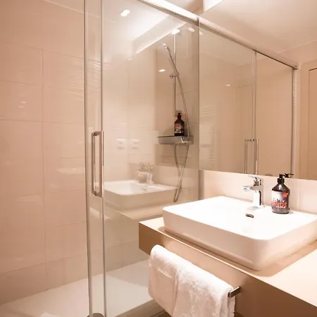 Kapuzinerhof 3*